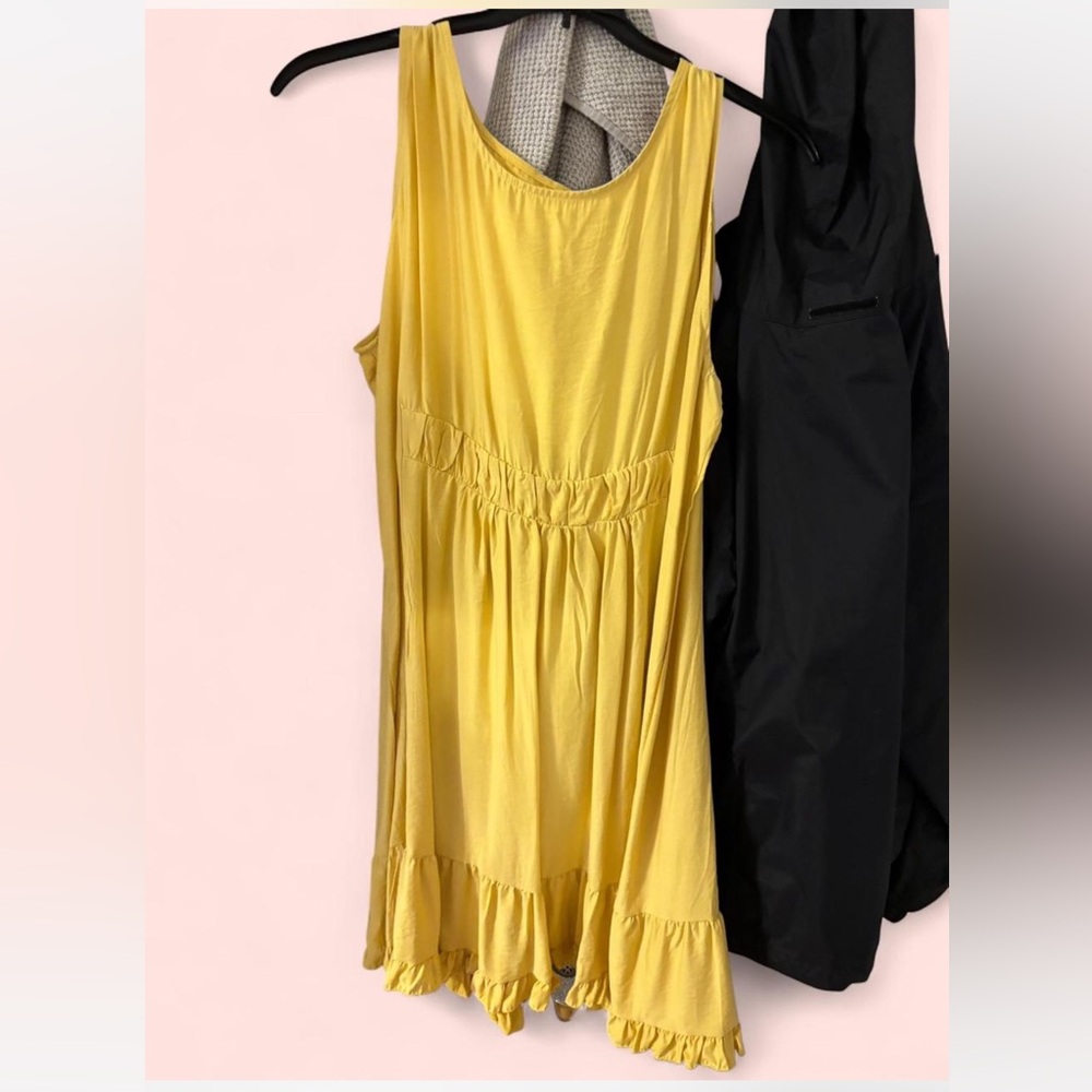 Yellow Sleeveless Women's Dress
